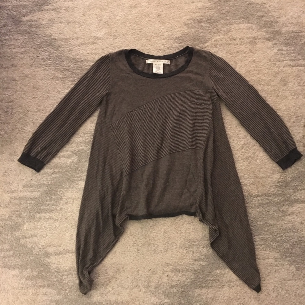 Max Studio Asymmetrical Hem Gray Sweater